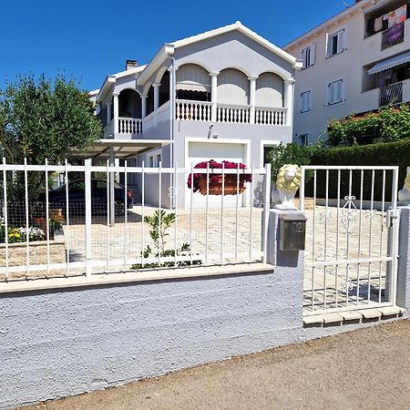 Cosy Villa Near The Beach Zadar Extérieur photo