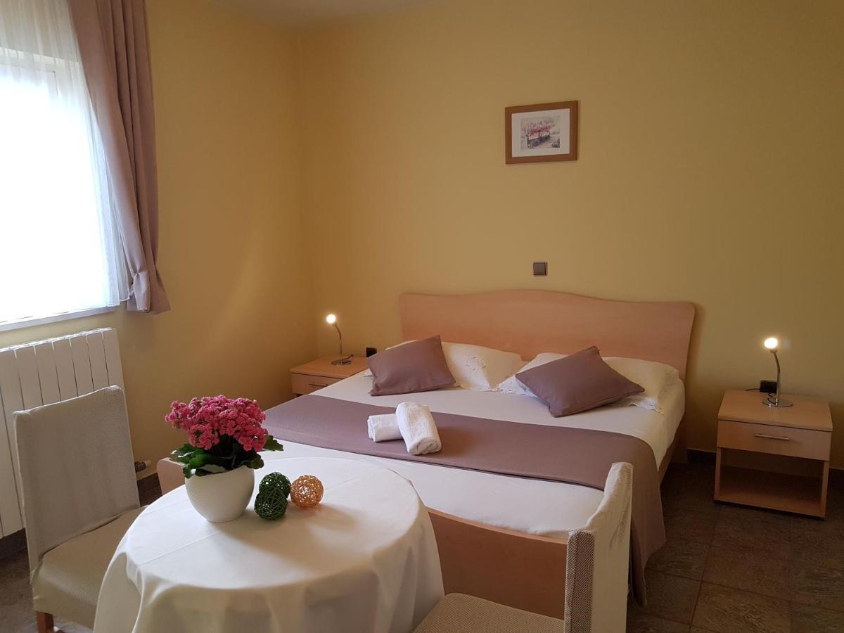 Cosy Villa Near The Beach Zadar Extérieur photo