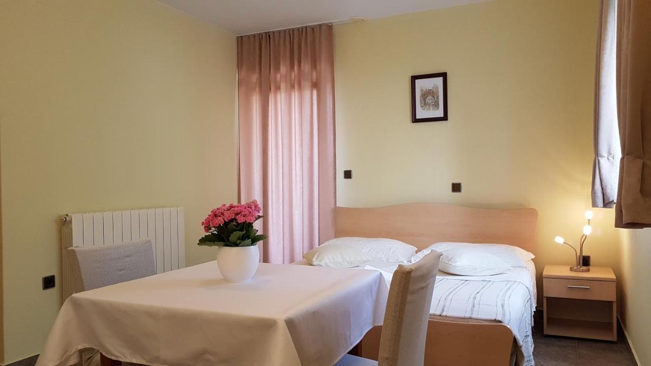 Cosy Villa Near The Beach Zadar Extérieur photo