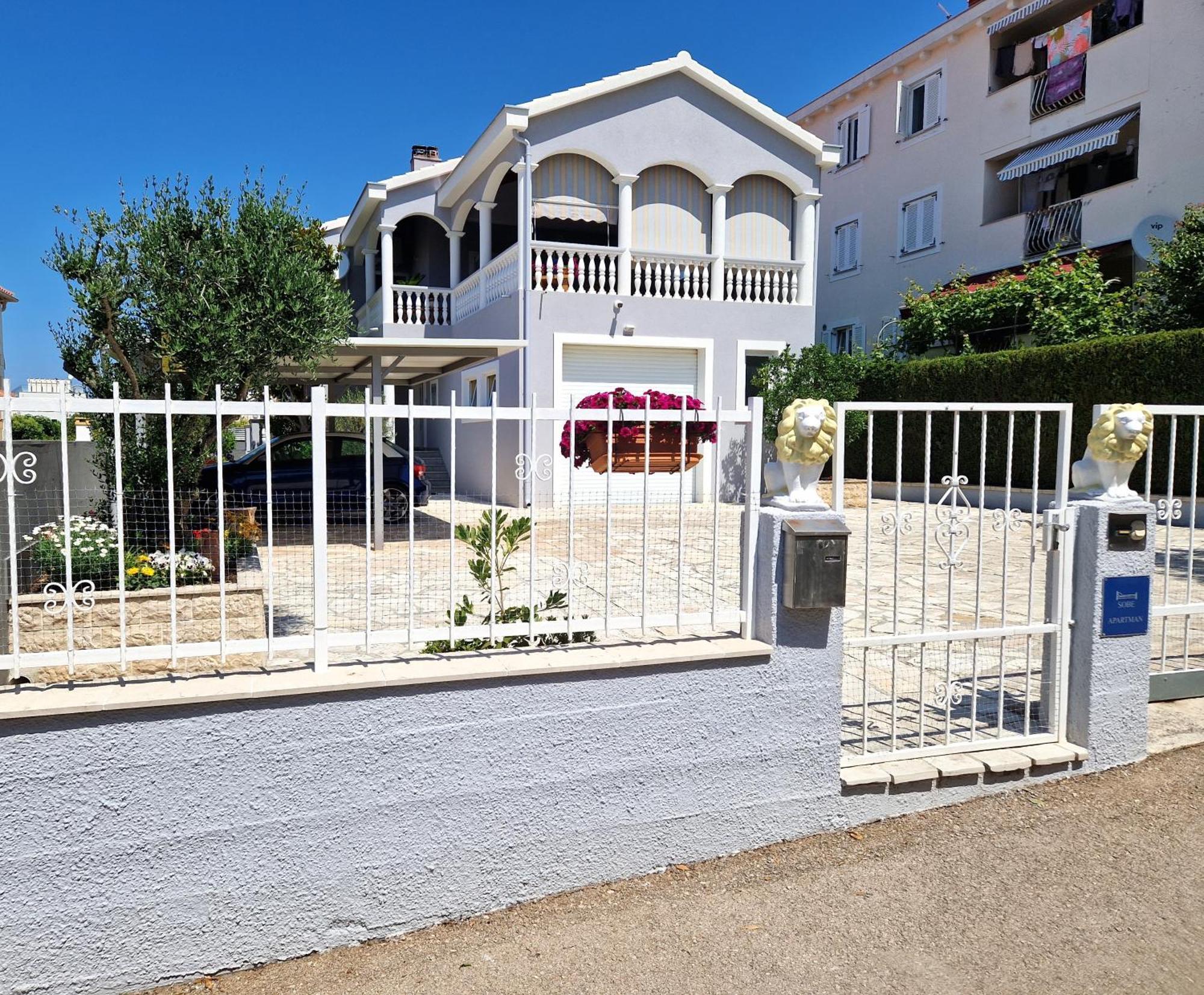 Cosy Villa Near The Beach Zadar Extérieur photo